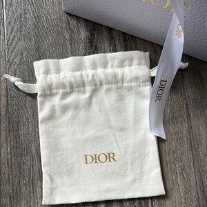 ✨Christian Dior White Drawstring Pouch for small items - 2025 version $12!✨